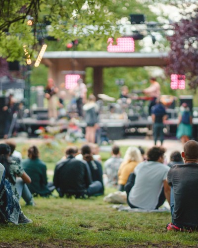 Mina Raayeb - Concert Festival Silhouette